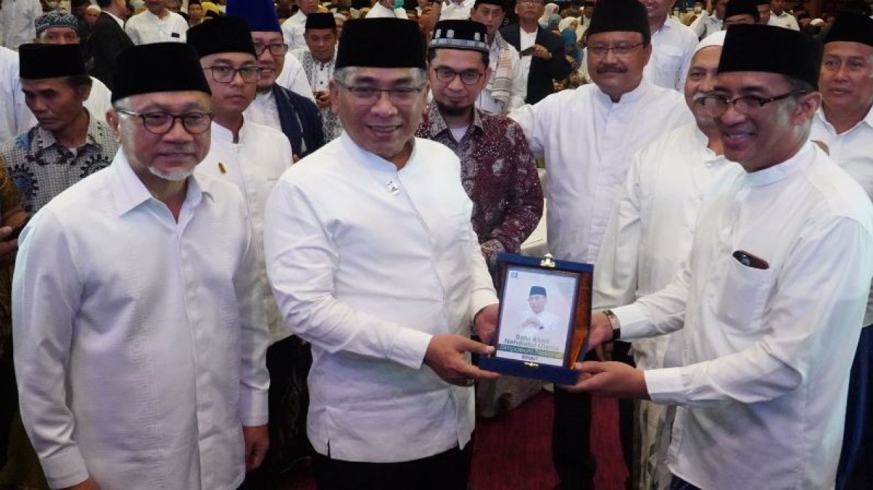 Foto Simposium 1 Abad NU Begini Momen Guyubnya Elite PAN Dengan