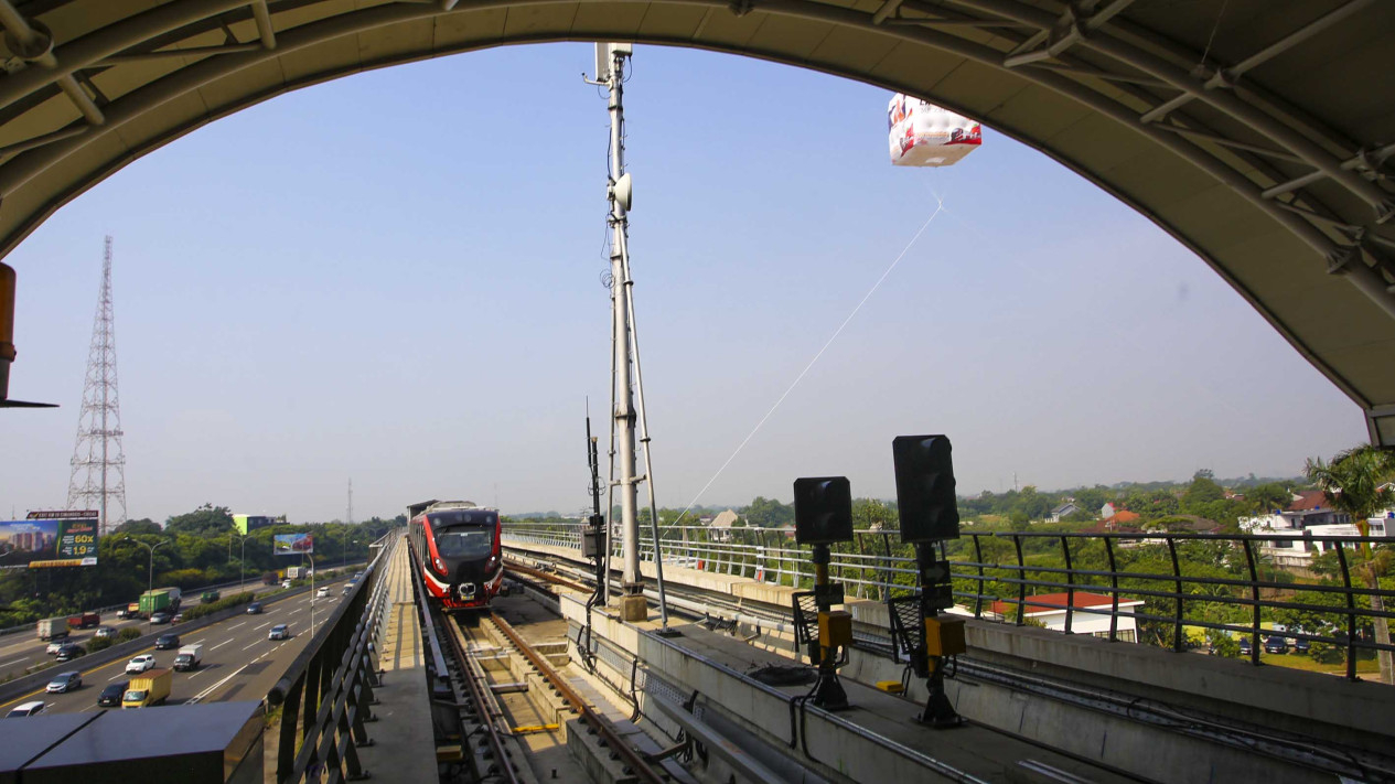 Foto LRT Jabodebek Layani 18 Stasiun Catat Titik Transit Dan Integrasi