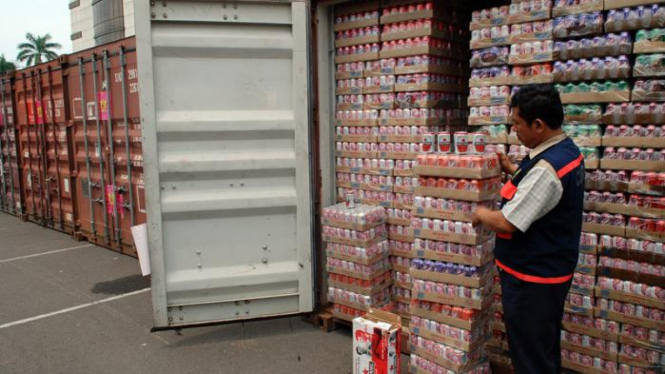 Produk minuman siap ekspor.