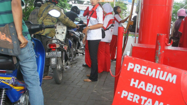 Pom Bensin Pertamina.