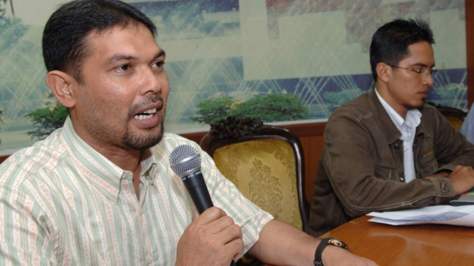 Anggota Komisi III DPR, Nasir Djamil (kiri).