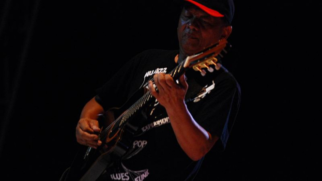  Ireng Maulana semasa hidup