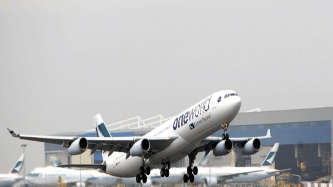 Pesawat Airbus A340-300 milik Cathay Pacific