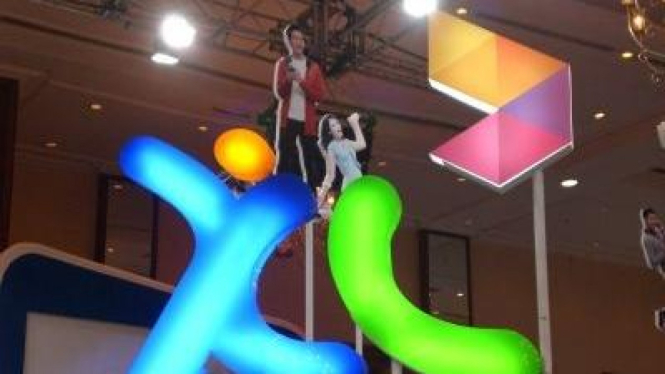 Logo baru XL setelah bergabung dengan Axiata Group