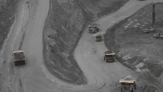 Tambang emas Freeport di Papua, salah satu kekayaan Indonesia.