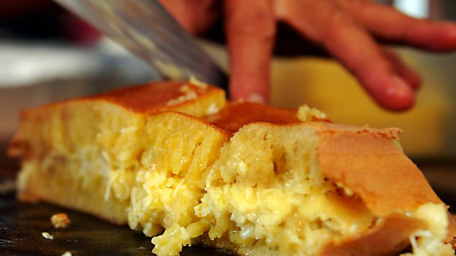 Martabak keju.