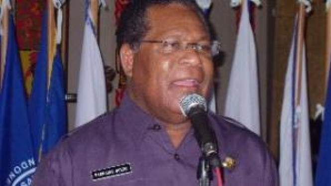 Barnabas Suebu