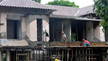 Renovasi rumah dinas anggota DPR di Kalibata beberapa tahun lalu. (ilustrasi)