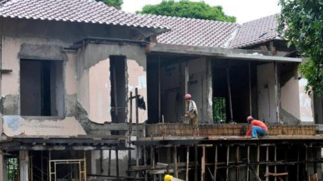Renovasi rumah dinas anggota DPR di Kalibata beberapa tahun lalu. (ilustrasi)