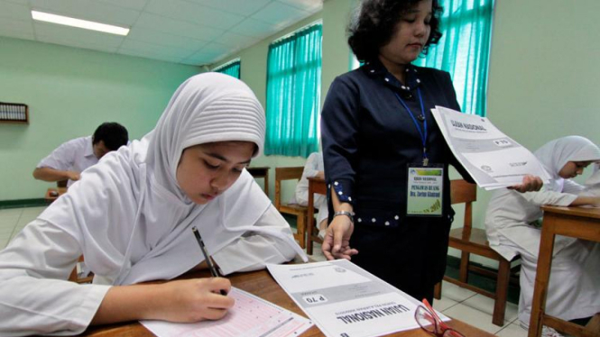 Ilustrasi siswi berjilbab.