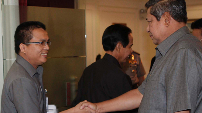 Satgas Pemberantasan Mafia Hukum Menemui Presiden