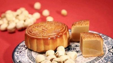 Kue Bulan