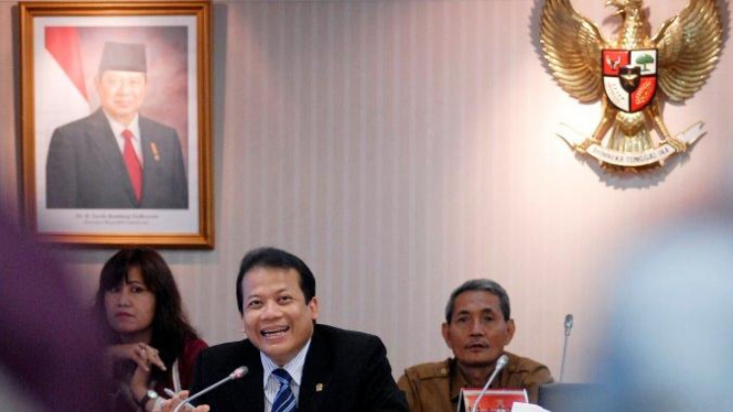 Wakil Ketua DPR Taufik Kurniawan (PAN) memimpin rapat