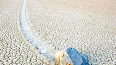 Batu berjalan di Racetrack Playa