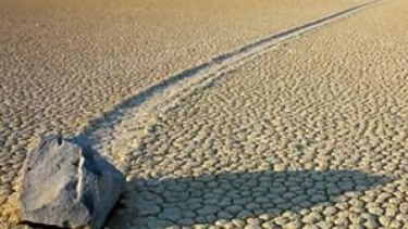 Batu berjalan di Racetrack Playa