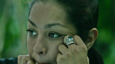 Wanita Cemas