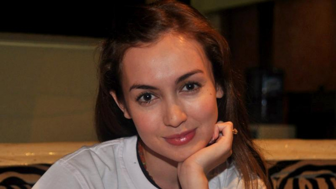 Rianti Cartwright