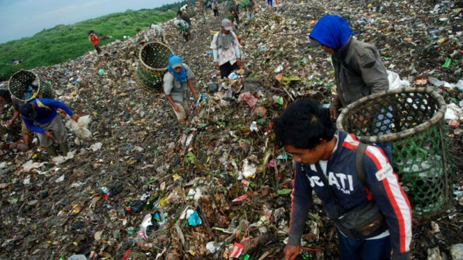 Sampah di Bantar Gebang