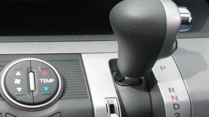 Mobil transmisi matik.