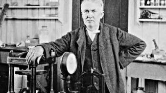 Ramalan Thomas Alva Edison Seputar 2011