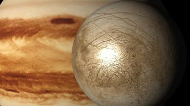 Europa, salah satu Bulan milik Planet Jupiter.