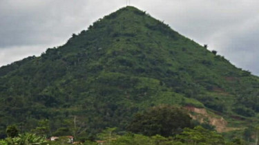 Gunung Lalakon Bandung (Credit: Turangga Seta)