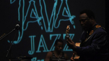 JAVA JAZZ FESTIVAL 2011, George Benson