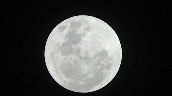 Bulan Purnama Super atau Supermoon.