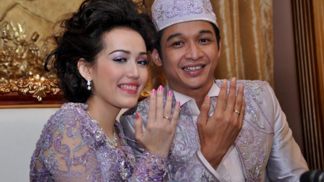 Pernikahan Pasha Ungu-Adelia Wilhelmina
