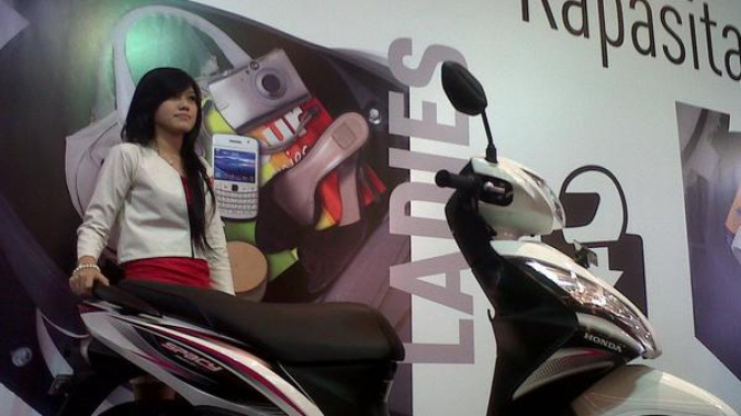 Skuter matik Honda Spacy.