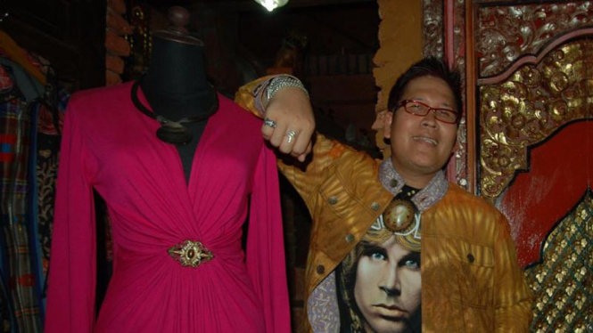 Sonny Muchlison, Kritikus Mode