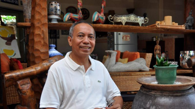 Bondan Winarno di Kediamannya