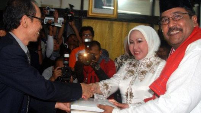 Ratu Atut Chosiyah dan Rano Karno. 