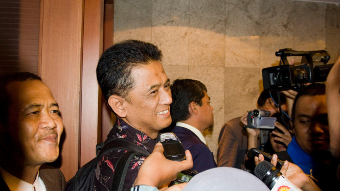  Chandra M Hamzah