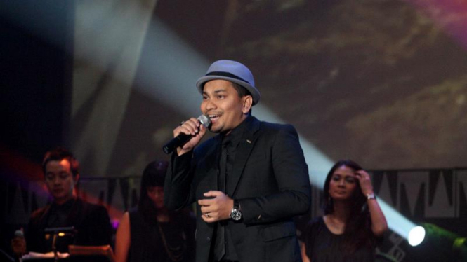 Tompi di Penghargaan Achmad Bakrie IX 2011