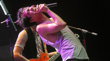 Panic At The Disco saat konser