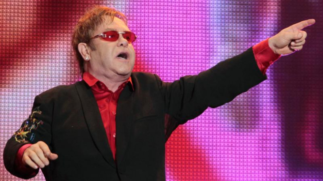 Elton John tampil dalam Rock in Rio Music Festival