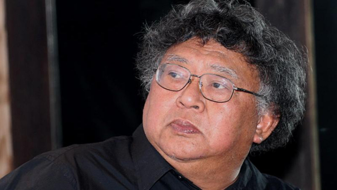 Wimar Witoelar di Jumpa Pers Gerakan Cuci Tangan Pakai Sabun