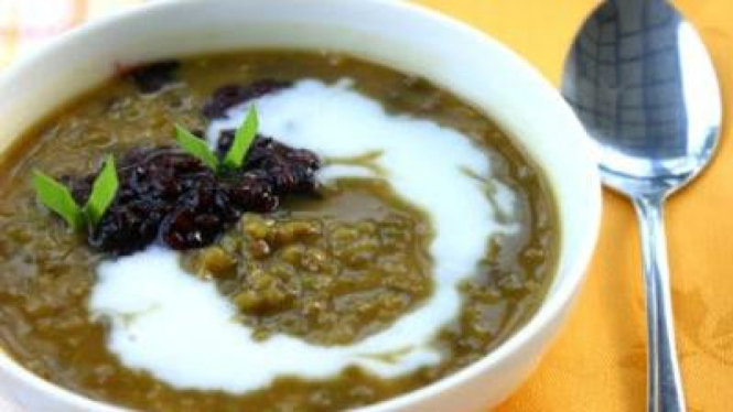 Bubur kacang hijau dan ketan hitam