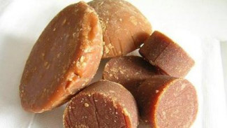 Viral Bongkahan Gula Merah Berisi Batu Bata Merah