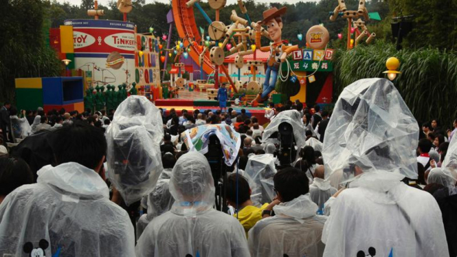 Wahana Toy Story di Disneyland Hong Kong