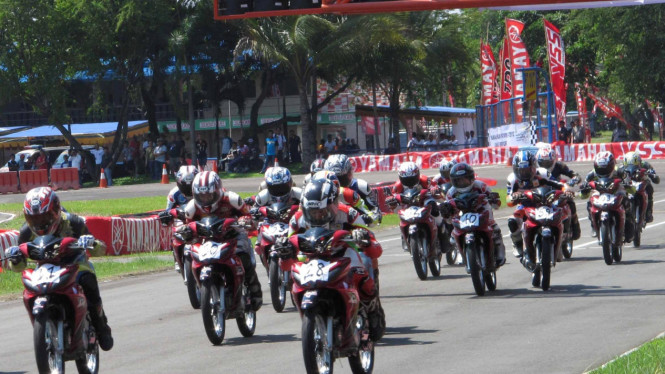 Ilustrasi balap motor.