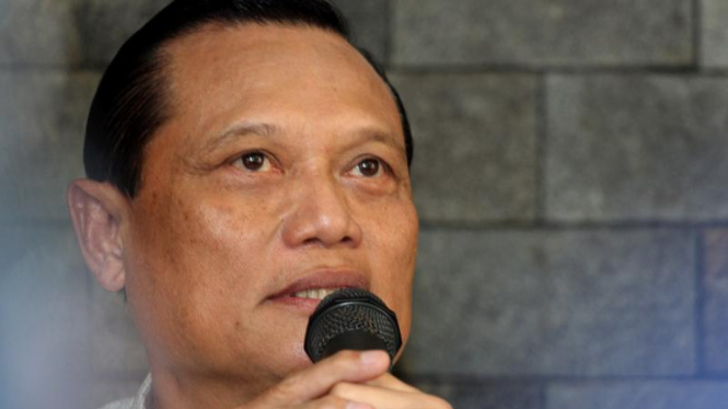 Adang Daradjatun Gelar Jumpa Pers di Kediamannya