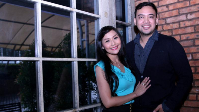 Sandy Tumiwa dan Tessa Kaunang.