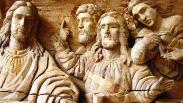 Ilustrasi figur ukiran Yesus