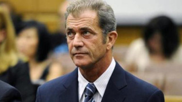 Mel Gibson.