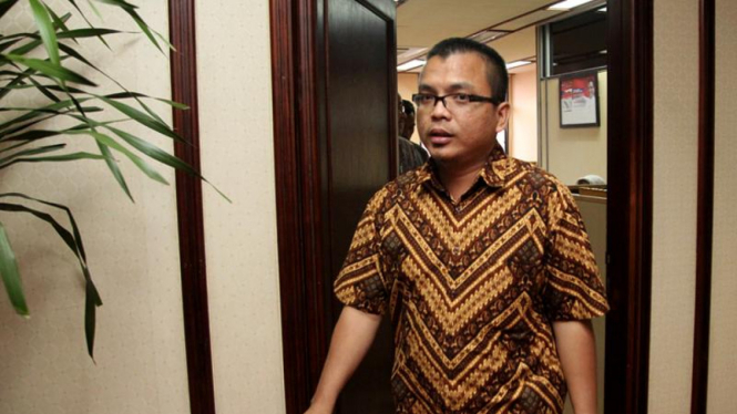 Wakil Menkumham Denny Indrayana Bertemu 3 Perusahaan