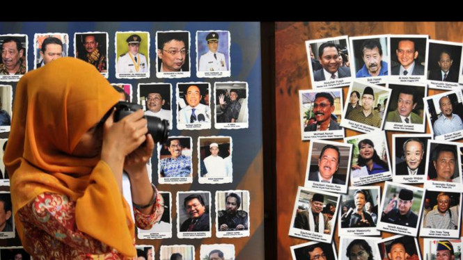 ILustrasi/Daftar pejabat negara yang tersangkut perkara korupsi