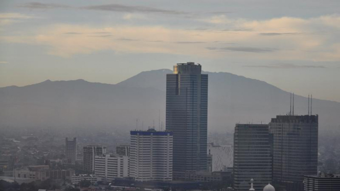 PERTUMBUHAN EKONOMI INDONESIA.