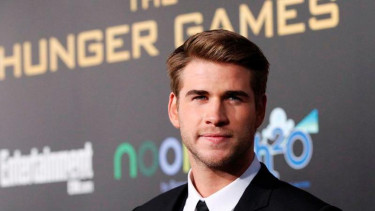 Liam Hemsworth.